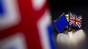 160527-eu-ref-flag-badge